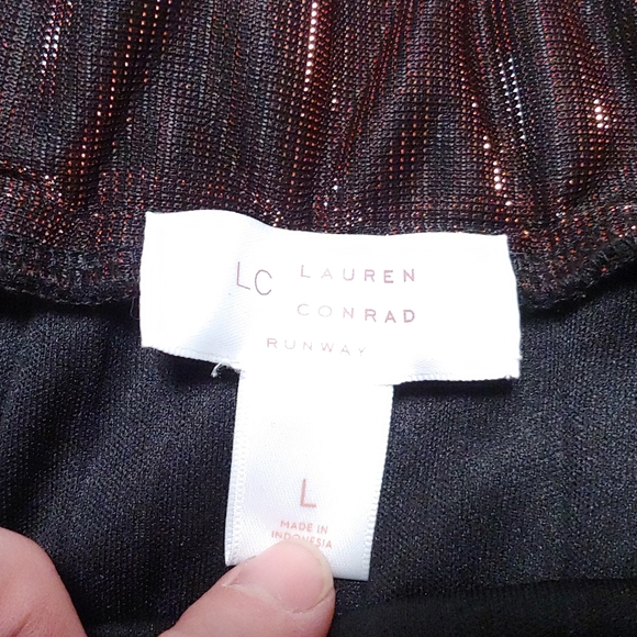 Lauren Conrad Metallic Accordion Pleat Skirt Size Large - Picture 6 of 8